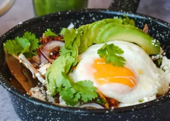 Resep Chilaquiles Mudah: 4 Ide Sederhana untuk Sarapan Bergaya Meksiko
