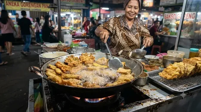 8 Mitos Salah Tentang Gorengan yang Masih Banyak Diyakini Orang